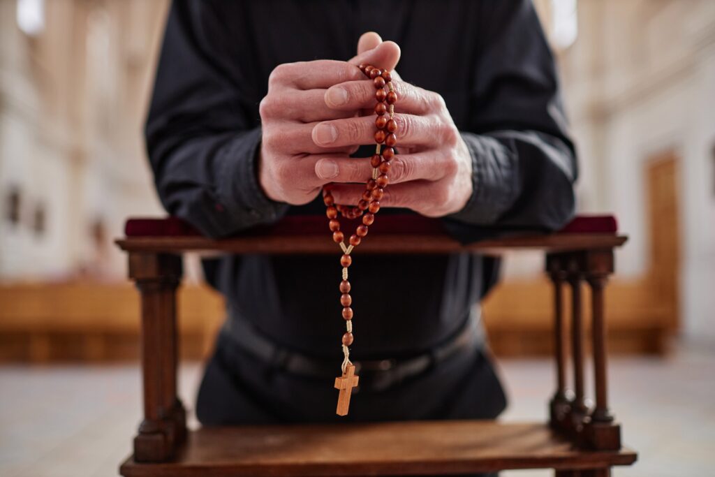 Former Catholic priest indicted by Grand Jury on charges of sexually abusing boys in Diocese of Phoenix, allegations go back 40 years
