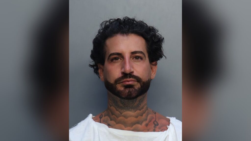 Ryan Pearl Hair